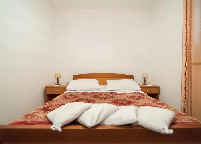 Apartments Longo