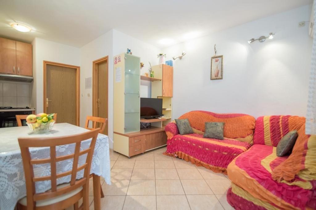 Apartment Longo Supetar