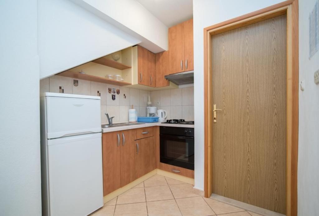 Longo Apartment