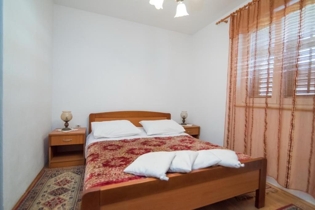Apartment Longo Supetar